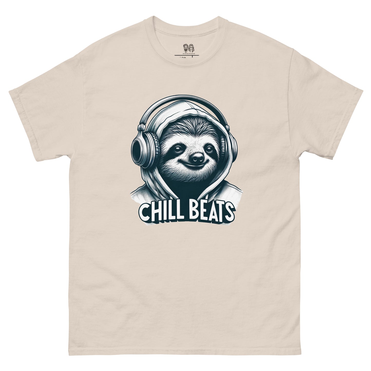 natural shirt Cotton t-shirt featuring a sloth wearing headphones and a hoodie with the text 'Chill Beats', ideal for music lovers and those who enjoy a relaxed, fun look.